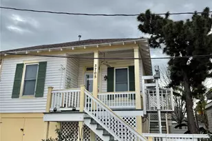 3705 Ave Q 1/2, Galveston, TX 77550 - Photo 2