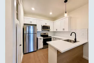 4107 Lark Lane #B, Houston, TX 77025 - Photo 2