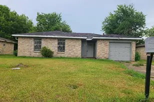12823 Glen Hollow Dr, Houston, TX 77048 - Photo 1