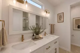 102 E 44th St, Houston, TX 77018 - Photo 8