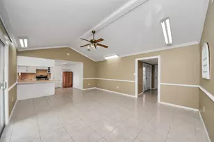 811 Hillcrest Dr, Conroe, TX 77301 - Photo 26