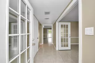 811 Hillcrest Dr, Conroe, TX 77301 - Photo 6