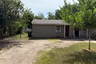 1213 8th St, Rosenberg, TX 77471 - Photo 1