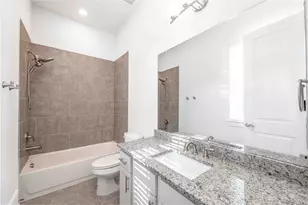 2616 Madeline Grove Dr, Houston, TX 77008 - Photo 20