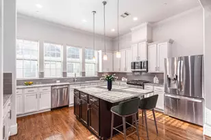 2616 Madeline Grove Dr, Houston, TX 77008 - Photo 8