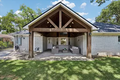 10143 Whiteside Lane, Houston, TX 77043 - Photo 24