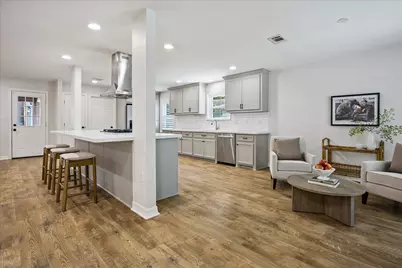 10143 Whiteside Lane, Houston, TX 77043 - Photo 10