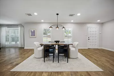 10143 Whiteside Lane, Houston, TX 77043 - Photo 4