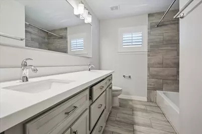 10143 Whiteside Lane, Houston, TX 77043 - Photo 20