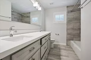 10143 Whiteside Ln, Houston, TX 77043 - Photo 20