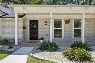 10143 Whiteside Ln, Houston, TX 77043 - Photo 1
