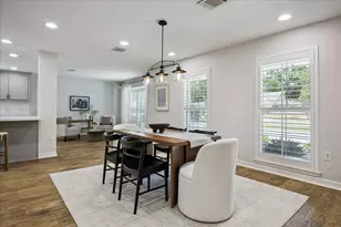 10143 Whiteside Ln, Houston, TX 77043 - Photo 6