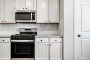 15675 Honey Cv Dr, Conroe, TX 77303 - Photo 12