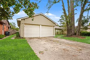 23226 Low Ridge Rd, Spring, TX 77373 - Photo 2
