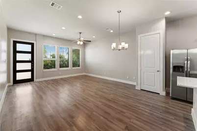 7703 Rainbow Close Lane, Houston, TX 77055 - Photo 6