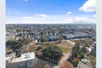1811 W 14th 1/2 Street, Houston, TX 77008 - Photo 22