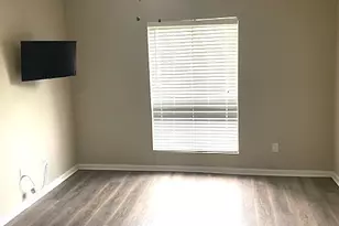 3075 Walnut Bend Ln, Houston, TX 77042 - Photo 14