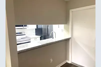 3075 Walnut Bend Lane #23, Houston, TX 77042 - Photo 6