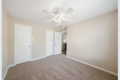 10038 Victoria Chase Lane, Houston, TX 77075 - Photo 28