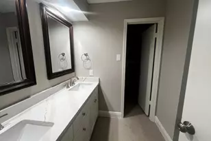 3230 Meadway Dr, Houston, TX 77082 - Photo 10