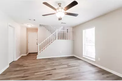 3215 Birch Creek Drive, Houston, TX 77339 - Photo 6