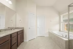 14110 Timber Ridge Dr, Pearland, TX 77584 - Photo 12