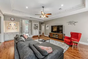34 W Placid Hill Cir, The Woodlands, TX 77381 - Photo 8
