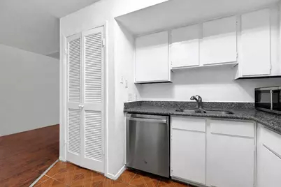 10811 Richmond Avenue #68, Houston, TX 77042 - Photo 8