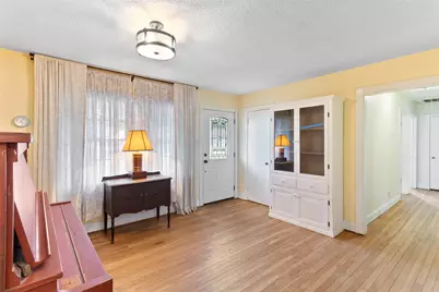 232 Laurel Street, Lake Jackson, TX 77566 - Photo 4