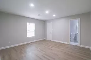 6150 Ridgeway Dr, Houston, TX 77033 - Photo 30