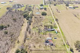 1224 County Rd 32, Angleton, TX 77515 - Photo 1