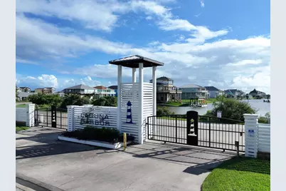 1820 Laguna Harbor Cove Boulevard, Port Bolivar, TX 77650 - Photo 4