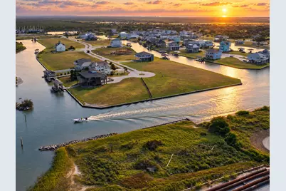 1416 17th Street, Port Bolivar, TX 77650 - Photo 8