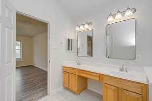 1904 Roaring Springs Ct, Pearland, TX 77584 - Photo 14