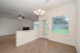 1904 Roaring Springs Ct, Pearland, TX 77584 - Photo 10