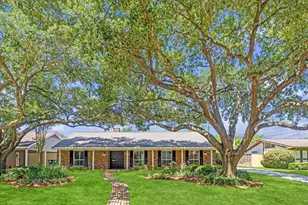 9926 Cliffwood Dr, Houston, TX 77096 - Photo 1