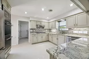 9926 Cliffwood Dr, Houston, TX 77096 - Photo 14