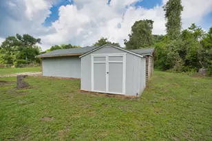 555 Co Rd 728B, Sweeny, TX 77480 - Photo 30