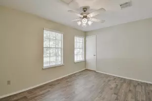 2915 Valley Rose Dr, Kingwood, TX 77339 - Photo 14