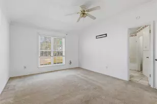 10922 Fallbrook Dr, Houston, TX 77064 - Photo 12