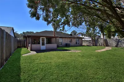 10922 Fallbrook Drive, Houston, TX 77064 - Photo 24