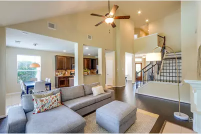 10 Caelin Court, The Woodlands, TX 77382 - Photo 8