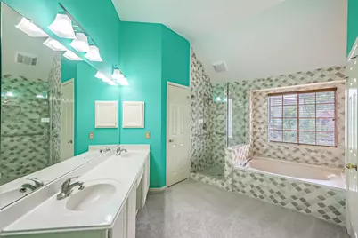 16215 Wemyss Bay Road, Houston, TX 77095 - Photo 32