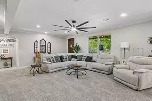 21751 Cherry St, New Caney, TX 77357 - Photo 6