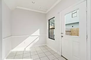 1021 Grenshaw St, Houston, TX 77088 - Photo 14