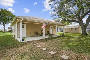 3027 Poppy St, Needville, TX 77461 - Photo 6
