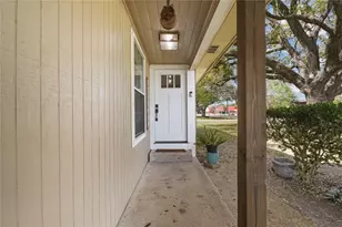 3027 Poppy St, Needville, TX 77461 - Photo 6