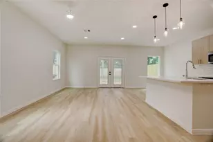8314 Williamsdell St, Houston, TX 77088 - Photo 4