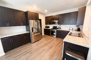 22527 Sweetglen Ct, Spring, TX 77373 - Photo 2