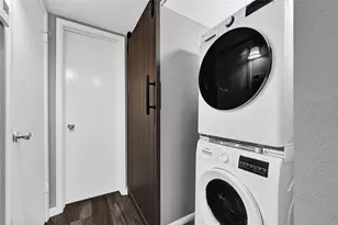 12111 Lemon Ridge Ln, Houston, TX 77035 - Photo 10